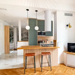 https://la-maioneta-vieux-nice.fr-provencehotel.com